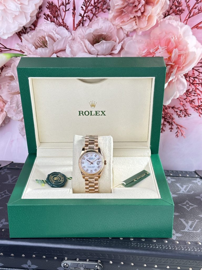 Đồng Hồ Rolex Datejust 278275 Replica 11 Nữ Mặt Khảm Xà Cừ 31mm (2)