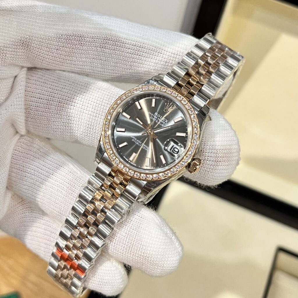 Đồng Hồ Rolex Nữ Đính Đá Mặt Số Xám Fake 11 31mm (7)