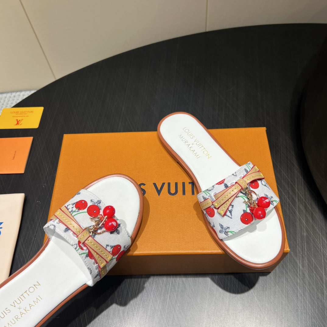 LV SLIDE SANDALS 25S IN WHITE DENIM AND CALFSKIN WITH CHERRY BLOSSOM BUCKLE、mysite、Cacoeks
