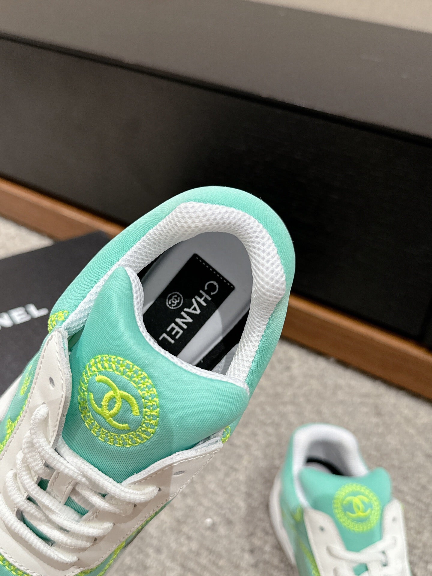 CLASSIC TRAINER IN MINT GREEN MIX WHITE FABRIC、mysite、Cacoeks