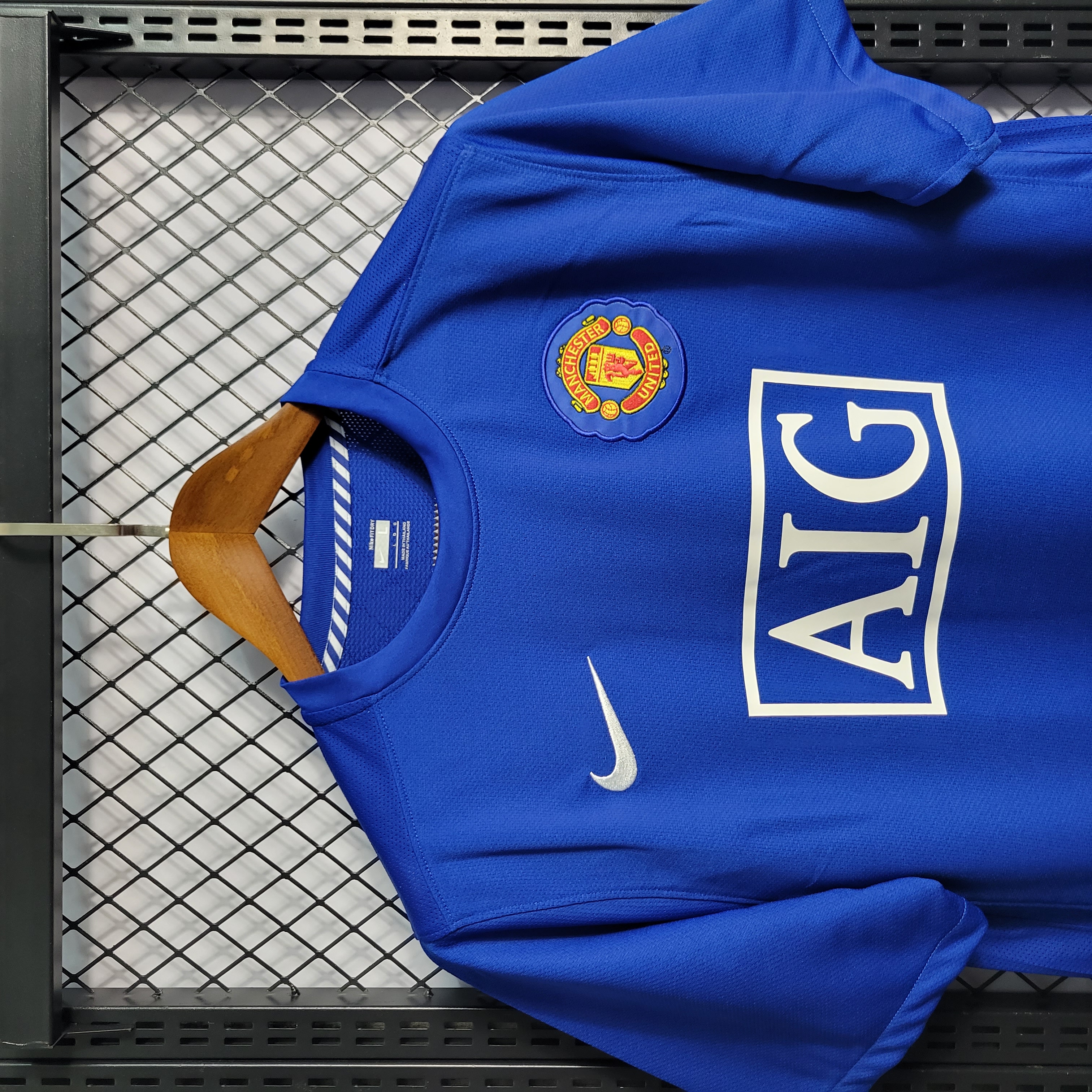 ManixJersey.com | Retro Manchester United 08-09 Third Jersey -Customize Name, Number and Patch | Worldwide Shipping