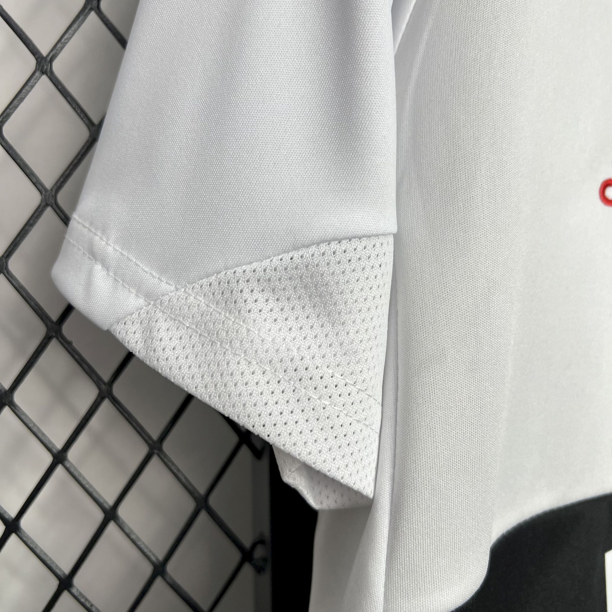 ManixJersey.com | Retro Benfica 2013-14 Away Jersey -Customize Name, Number and Patch | Worldwide Shipping