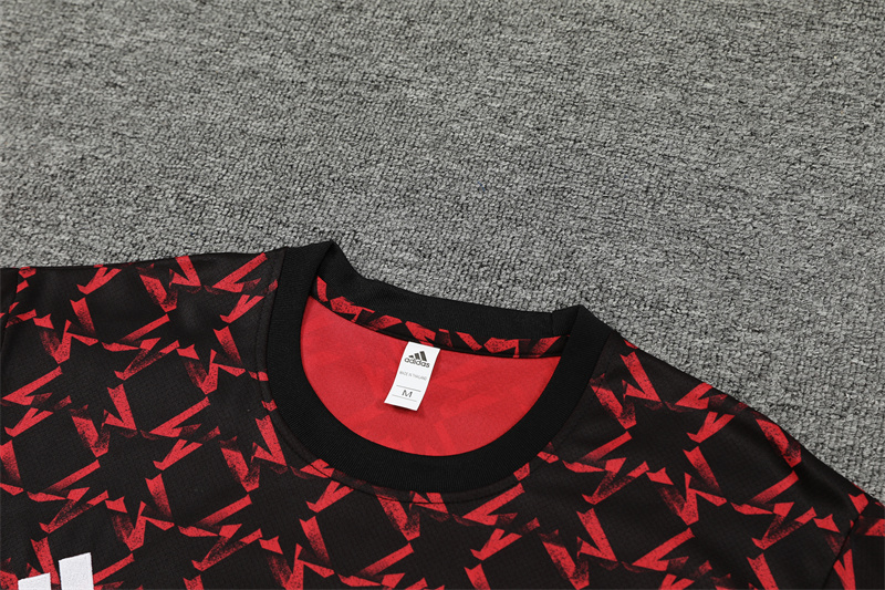 SIUjerseys-Manchester United 24-25 Short-Sleeve Training Set - Black Red Camouflage