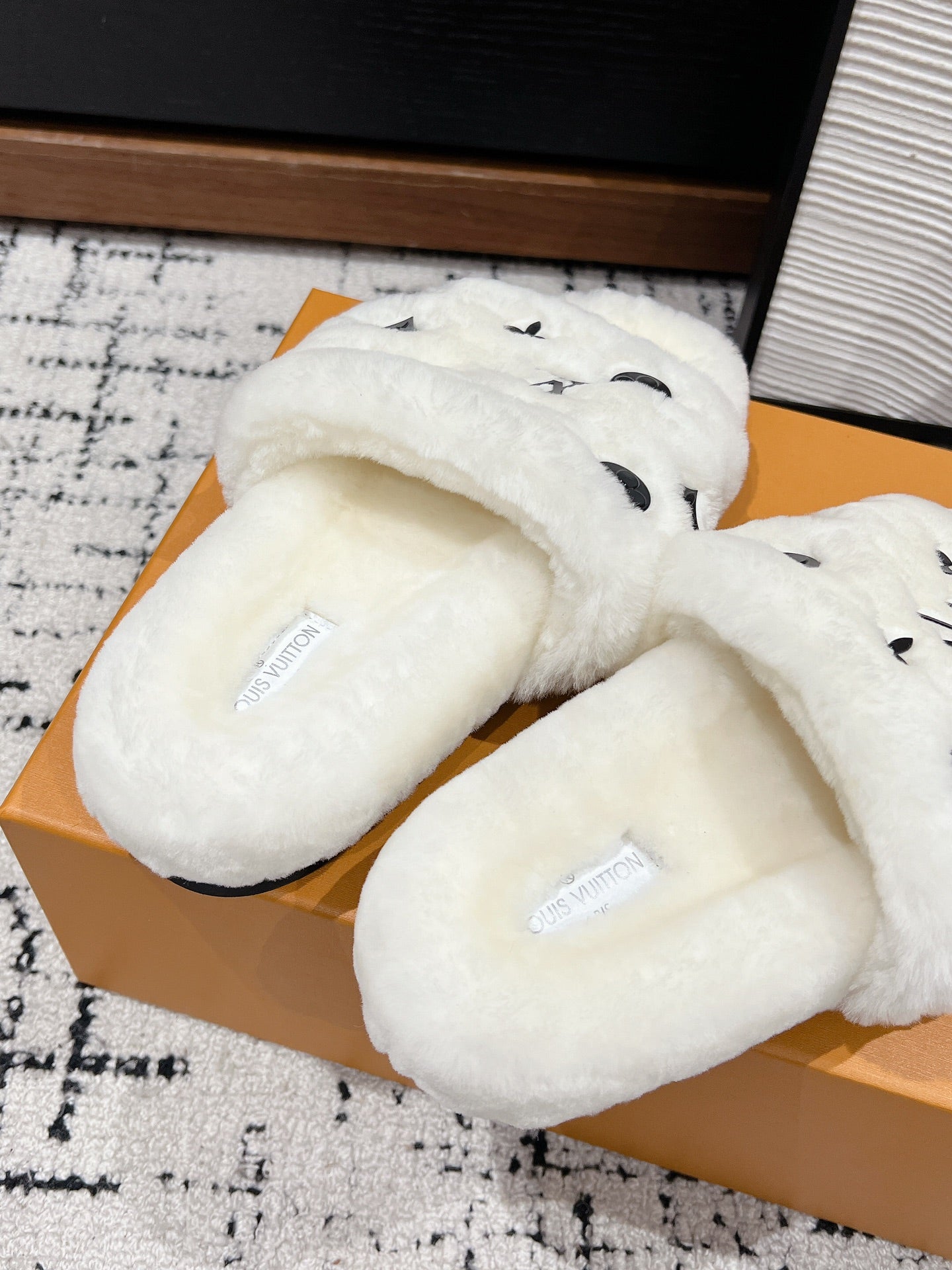 SLIPPER IN WHITE WOOL、mysite、Cacoeks