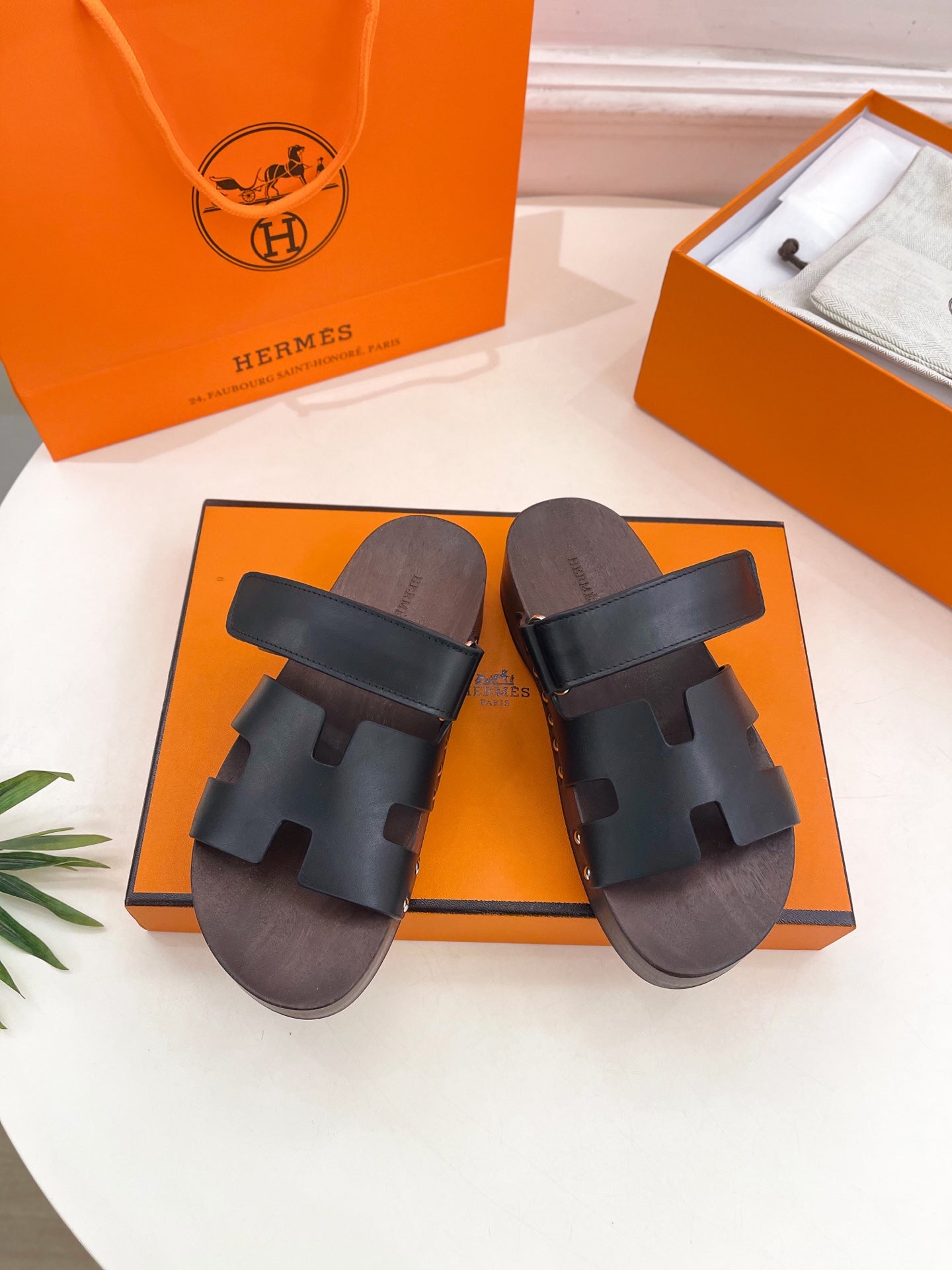 KOS CLOG IN BLACK CALFSKIN、mysite、Cacoeks