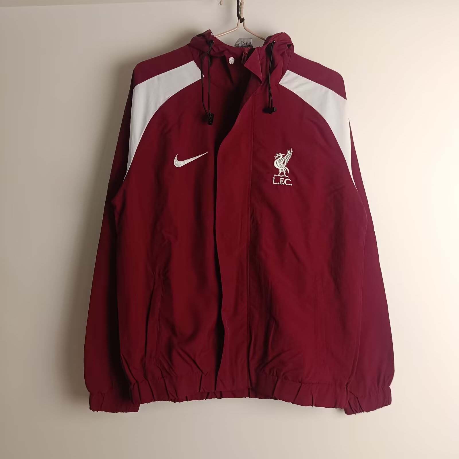 2024/2025 Liverpool Windbreaker Red Soccer Jersey 1:1 Thai Quality:football jersey mysite: unitedjerseyfootball 邓江浪:football