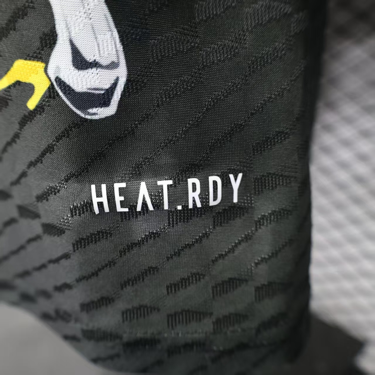 2025/2026 Player Version Real Madrid Manga Special Edition black:football jersey mysite: unitedjerseyfootball 邓江浪:football