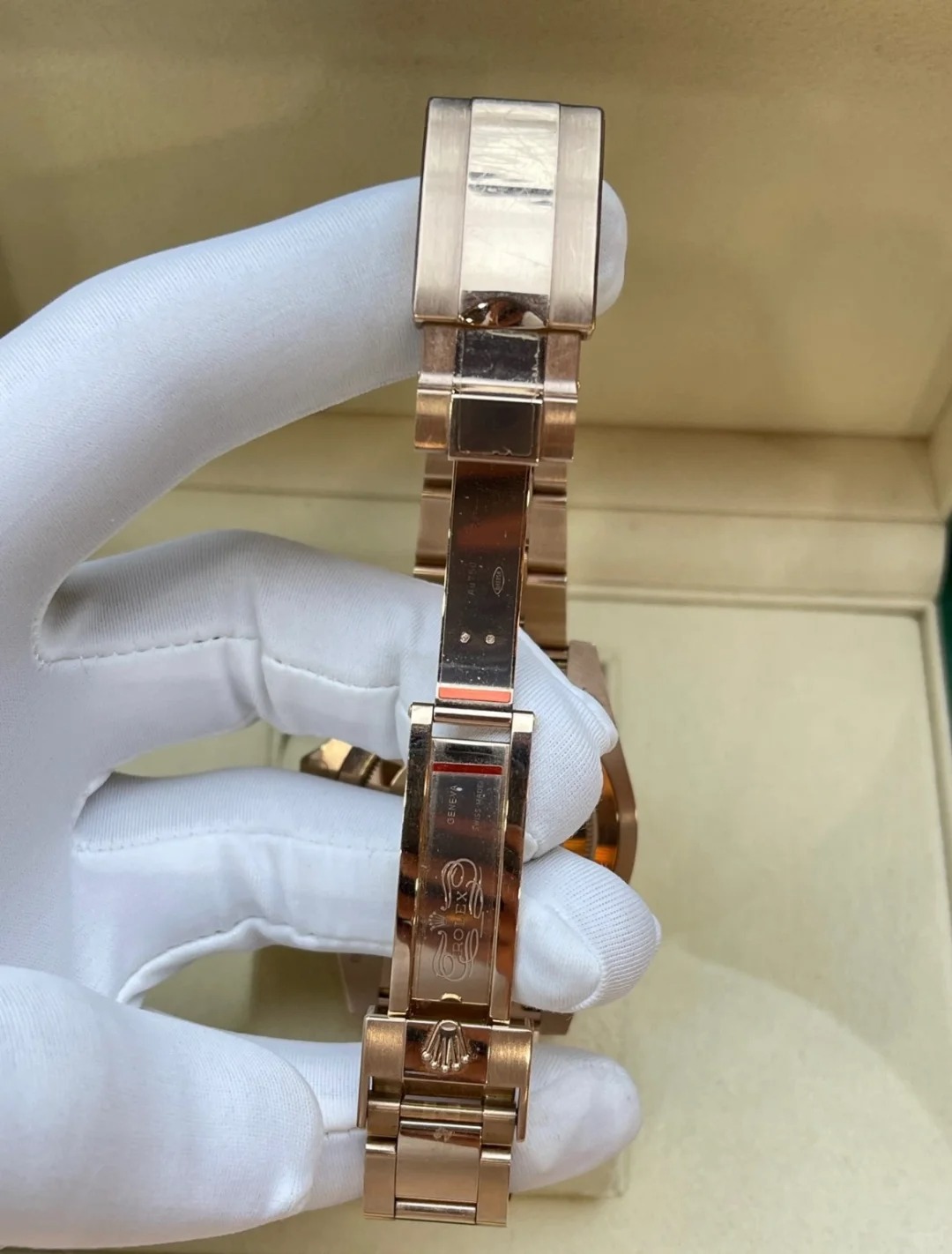 兼职  林炎: luxecystore