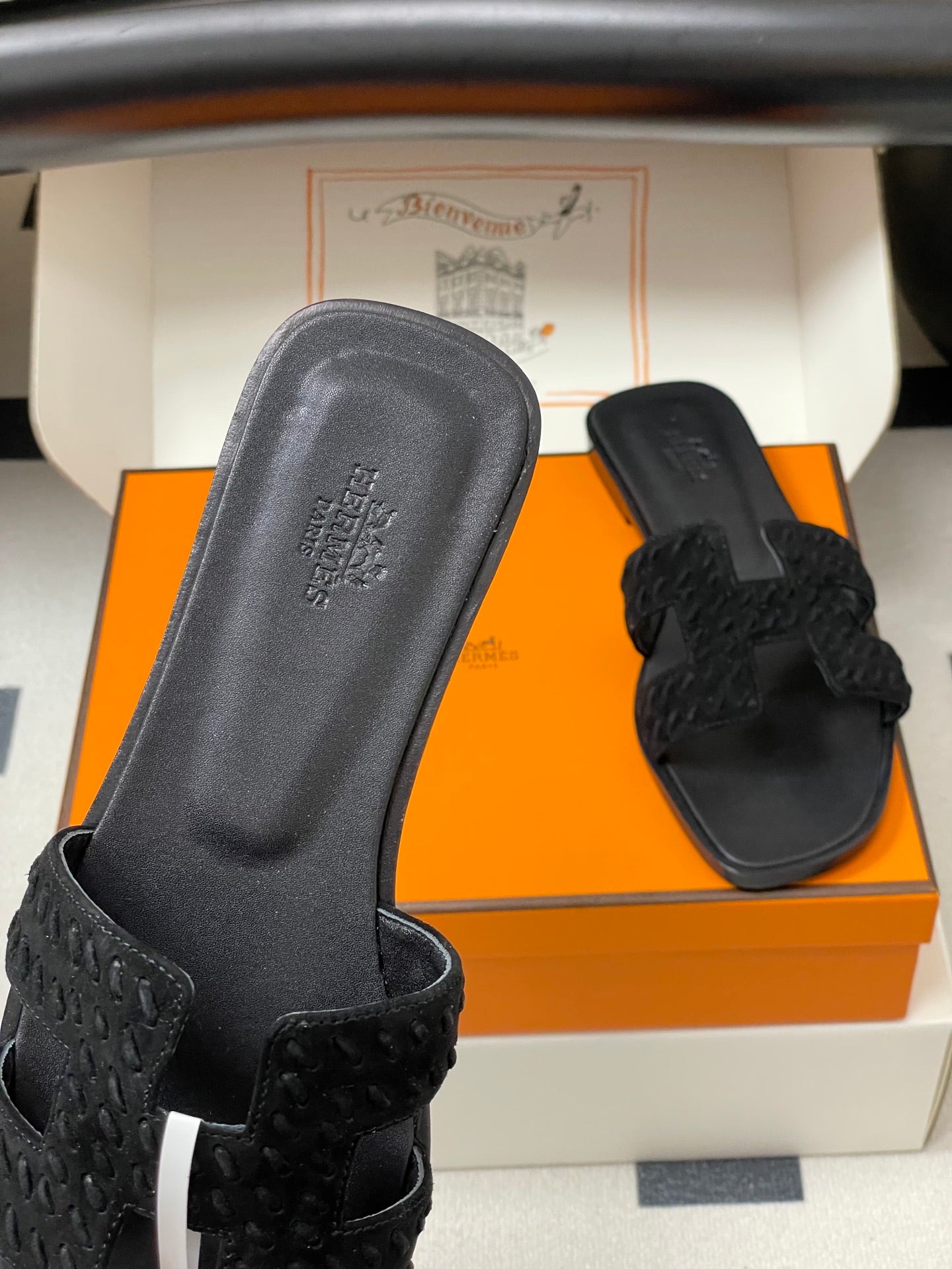 HM 25S ORAN SANDAL IN BLACK SUEDE AND LAMBSKIN、mysite、Cacoeks