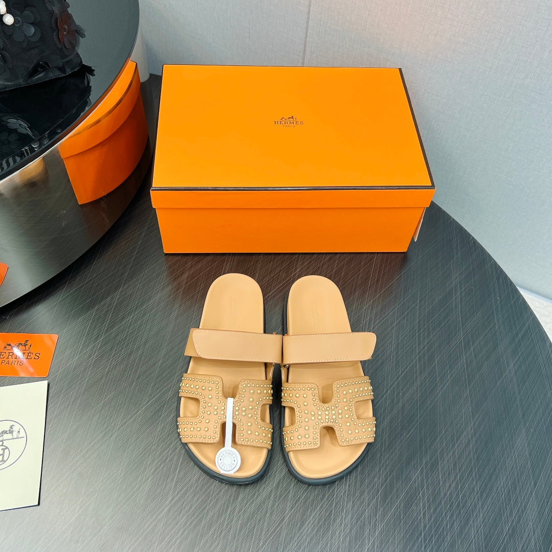 CHYPRE SANDAL LIGHT ORANGE CALFSKIN STYLIZED、mysite、Cacoeks