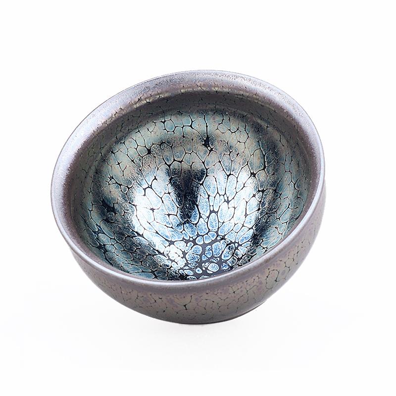 GEEK BAR-https://www.hot-toy.com/