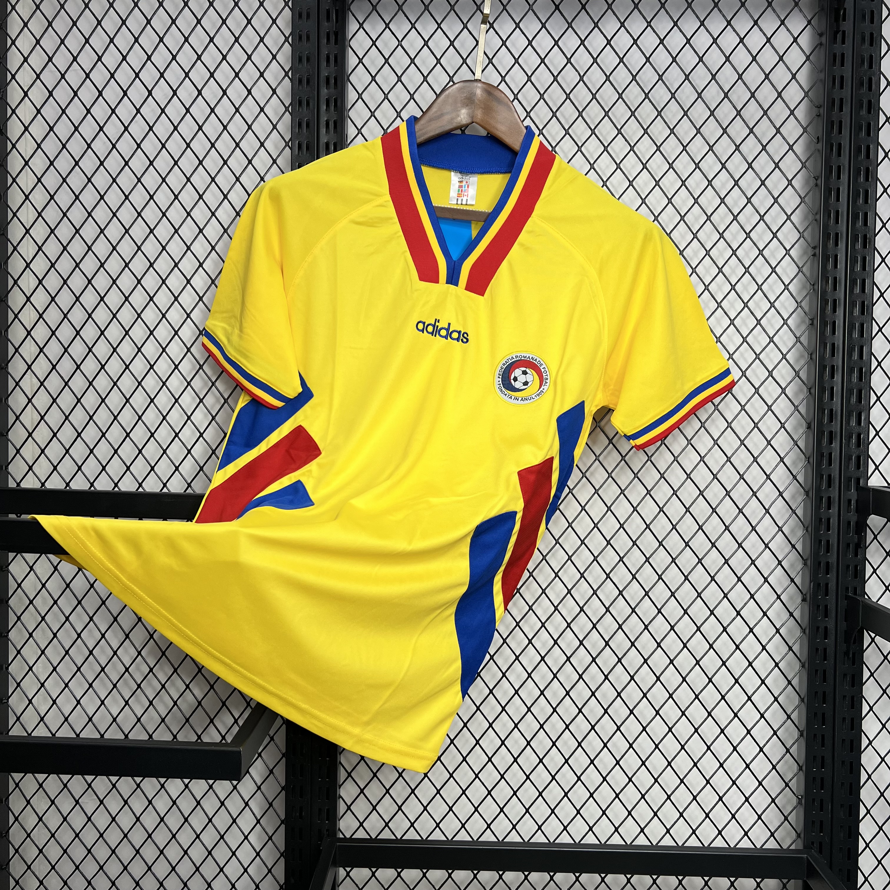 Higojerseys-Retro Romania 1994 Home Stadium Jersey