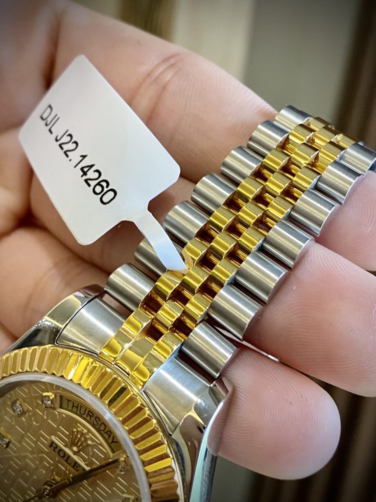 Đồng Hồ Rolex Day-Date Chế Tác Bọc Vàng Thật Mặt Vi Tính 40mm (1)