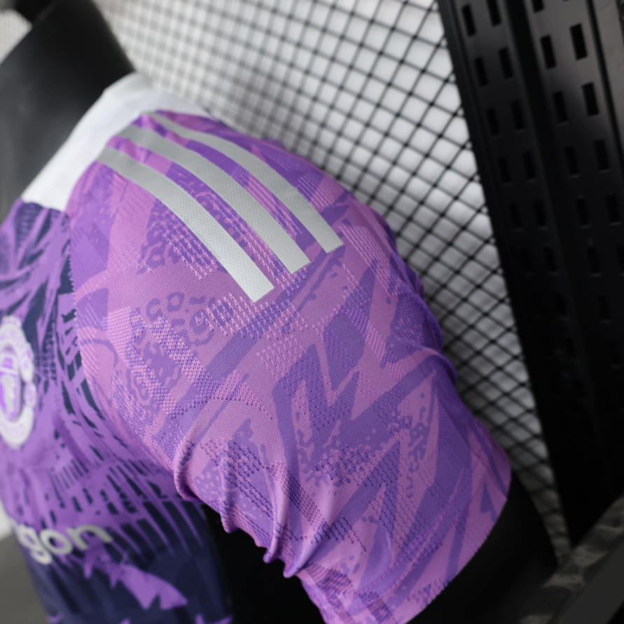 25-26 Manchester United Special soccer jersey- player Version: Ajax 24-25 Home Stadium Jersey - Fans Version mysite: Adidas luxuryfootballshirts.com: https://www.luxuryfootballshirts.com/