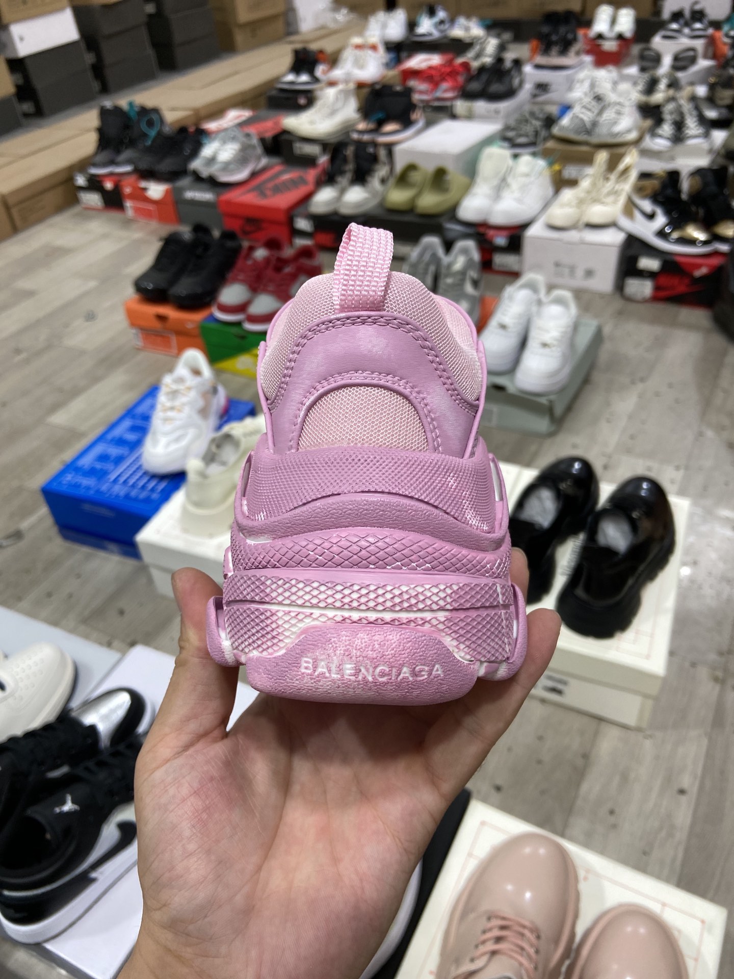 Balenciaga Triple S Sneaker in Faded Pink、mysite、Cacoeks