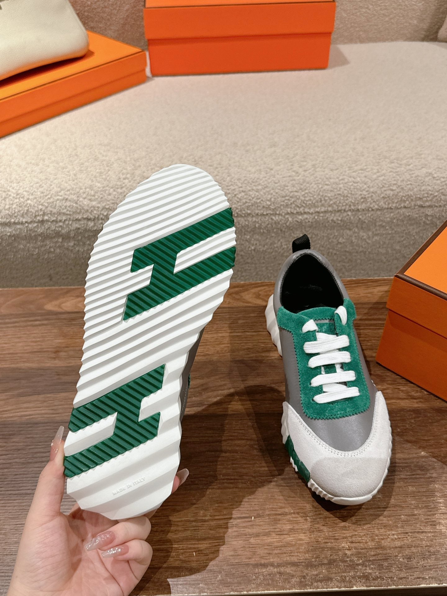 MAINLAND SNEAKER IN PALE GRAY SUEDE AND MOUSE GRAY CALFSKIN、mysite、Cacoeks