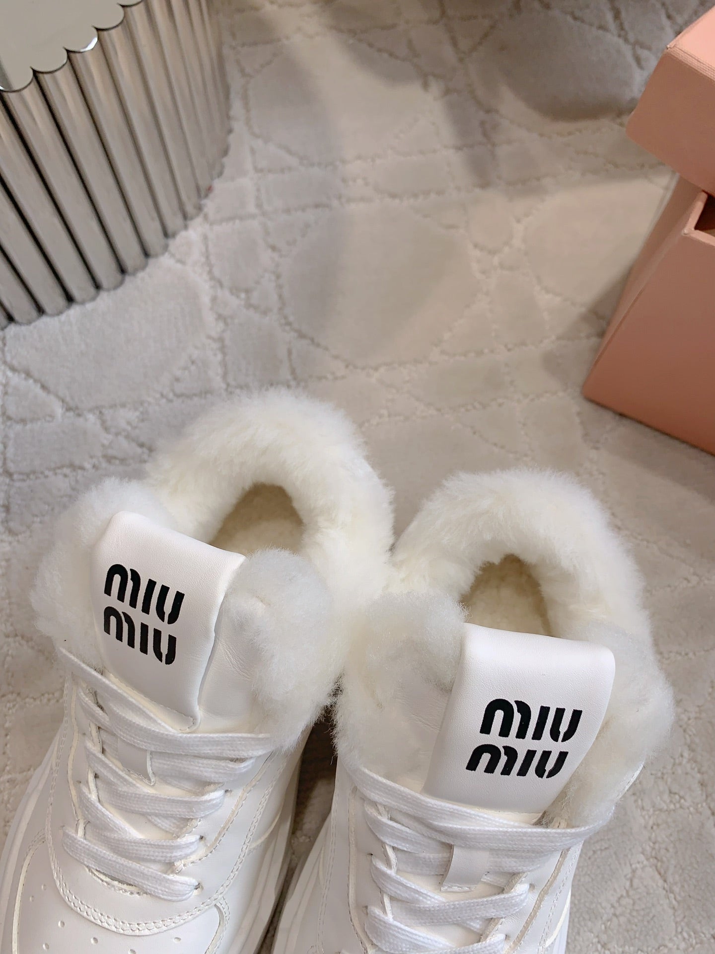 THICK SOLE SNEAKERS IN WHITE LAMBSKIN WITH RABBIT FUR LINING、mysite、Cacoeks