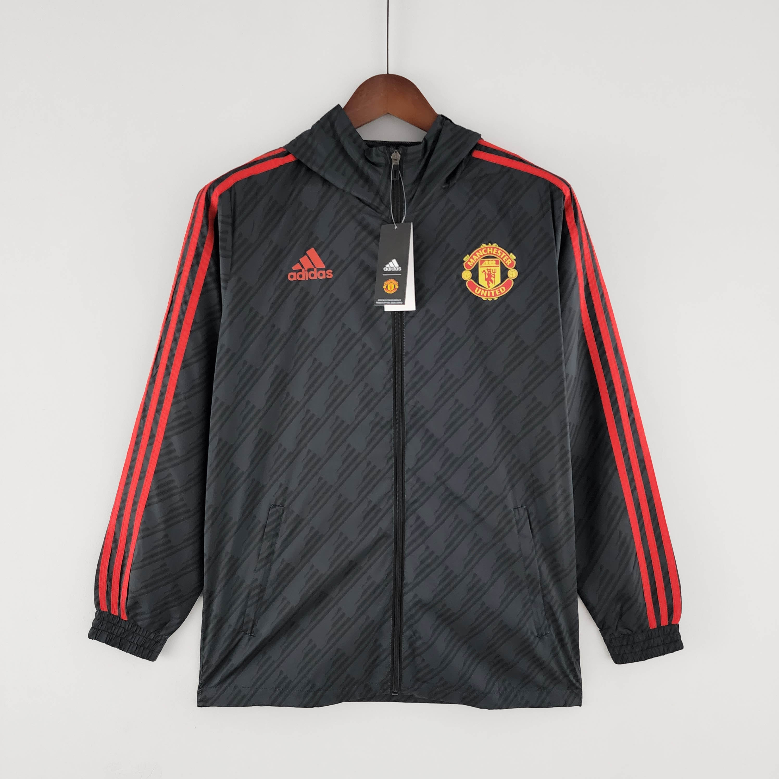2022/2023 Manchester United Windbreaker Black Red Edge:football jersey mysite: unitedjerseyfootball 邓江浪:football
