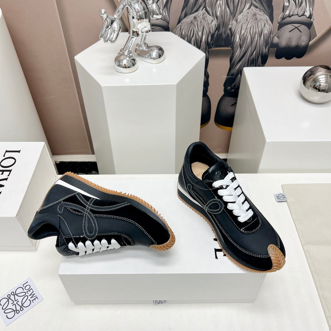 FLOW RUNNER SNEAKER IN FULL BLACK SUEDE AND SHEEPSKIN、mysite、Cacoeks