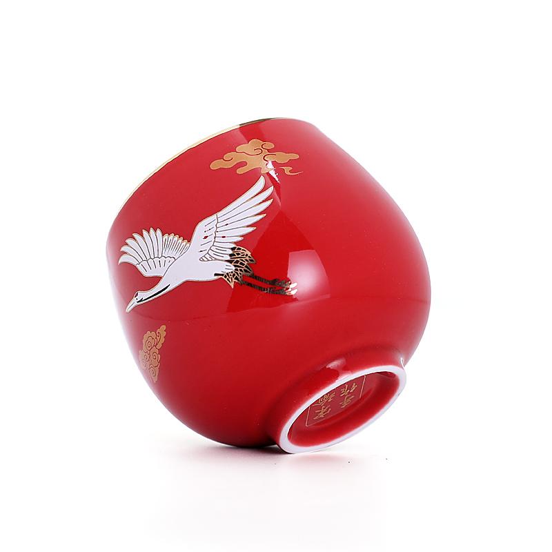 GEEK BAR-https://www.hot-toy.com/