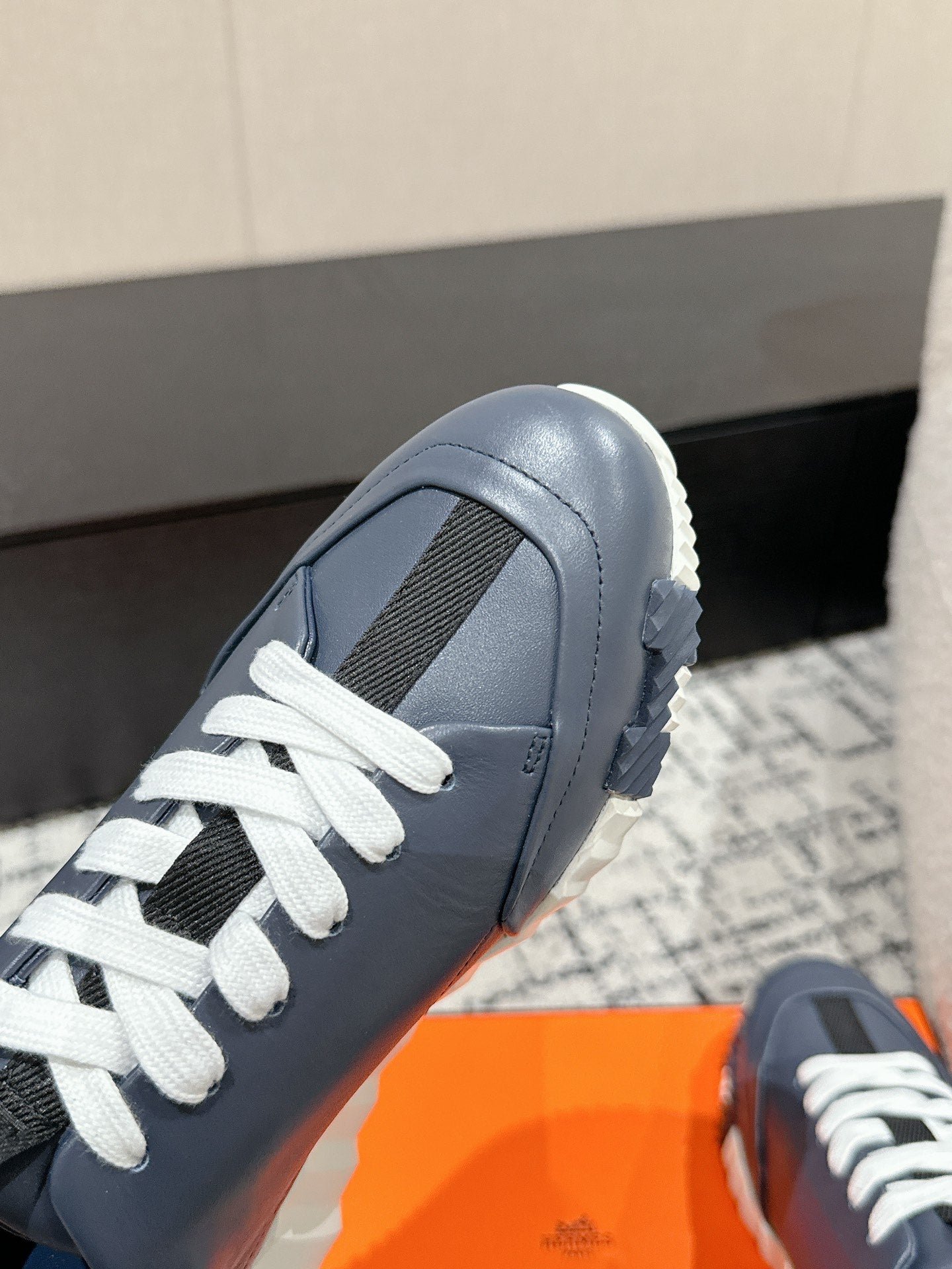 BOUNCING SNEAKER IN SPACE BLUE CALFSKIN、mysite、Cacoeks