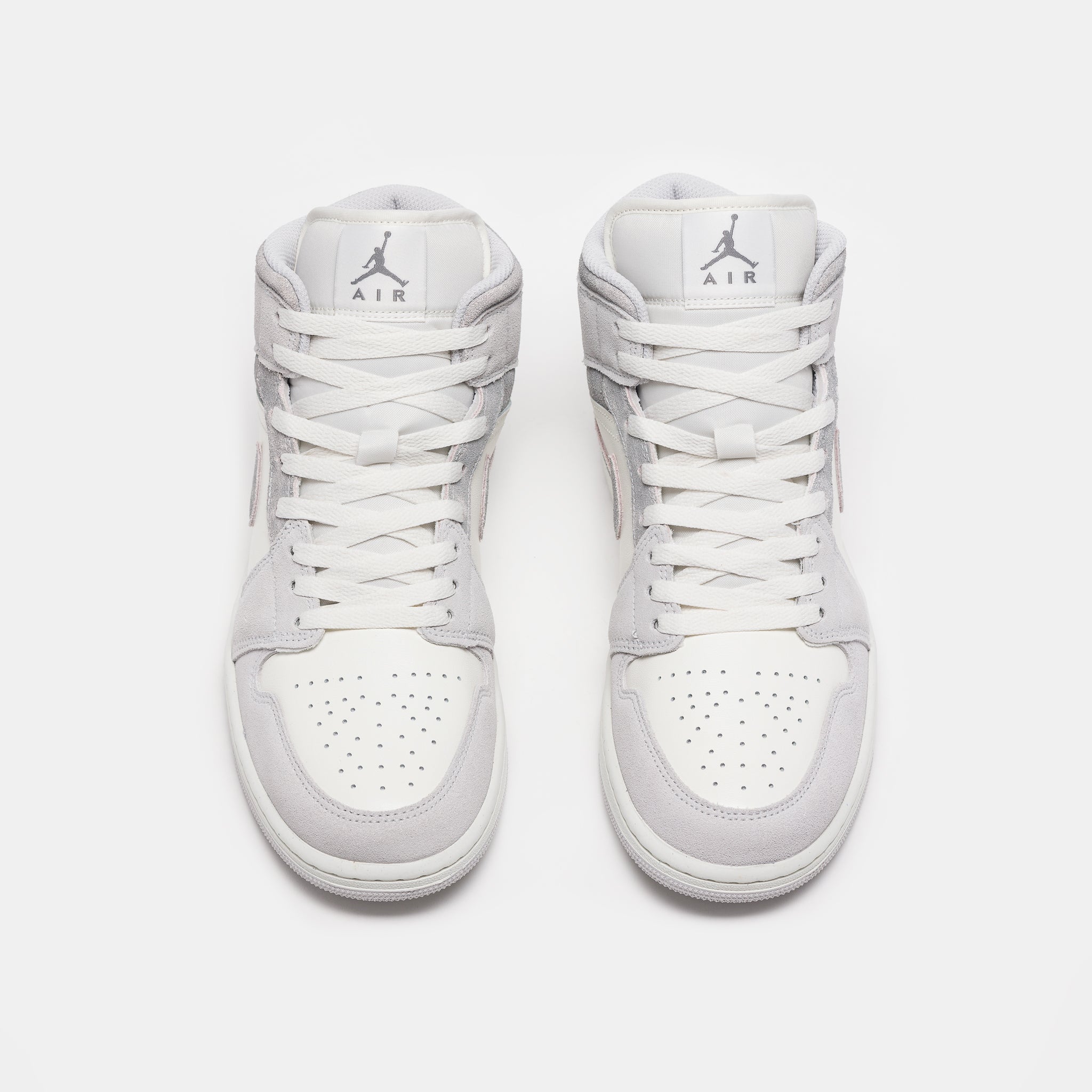 Air Jordan 1 Mid SE Sneaker in Neutral Grey/Smoke Grey/Sail