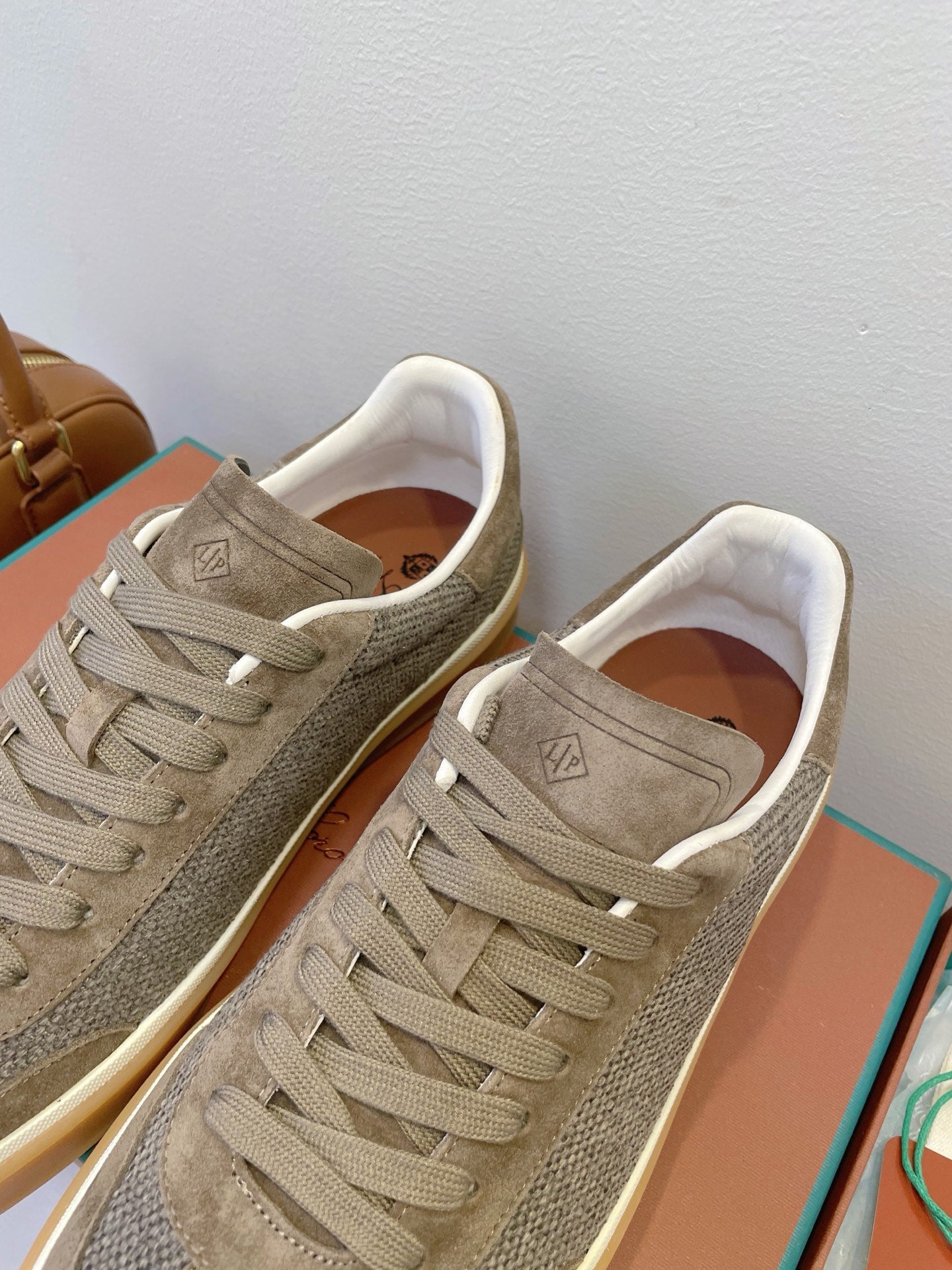 SNEAKERS IN MOSS SUEDE WITH CANVAS、mysite、Cacoeks