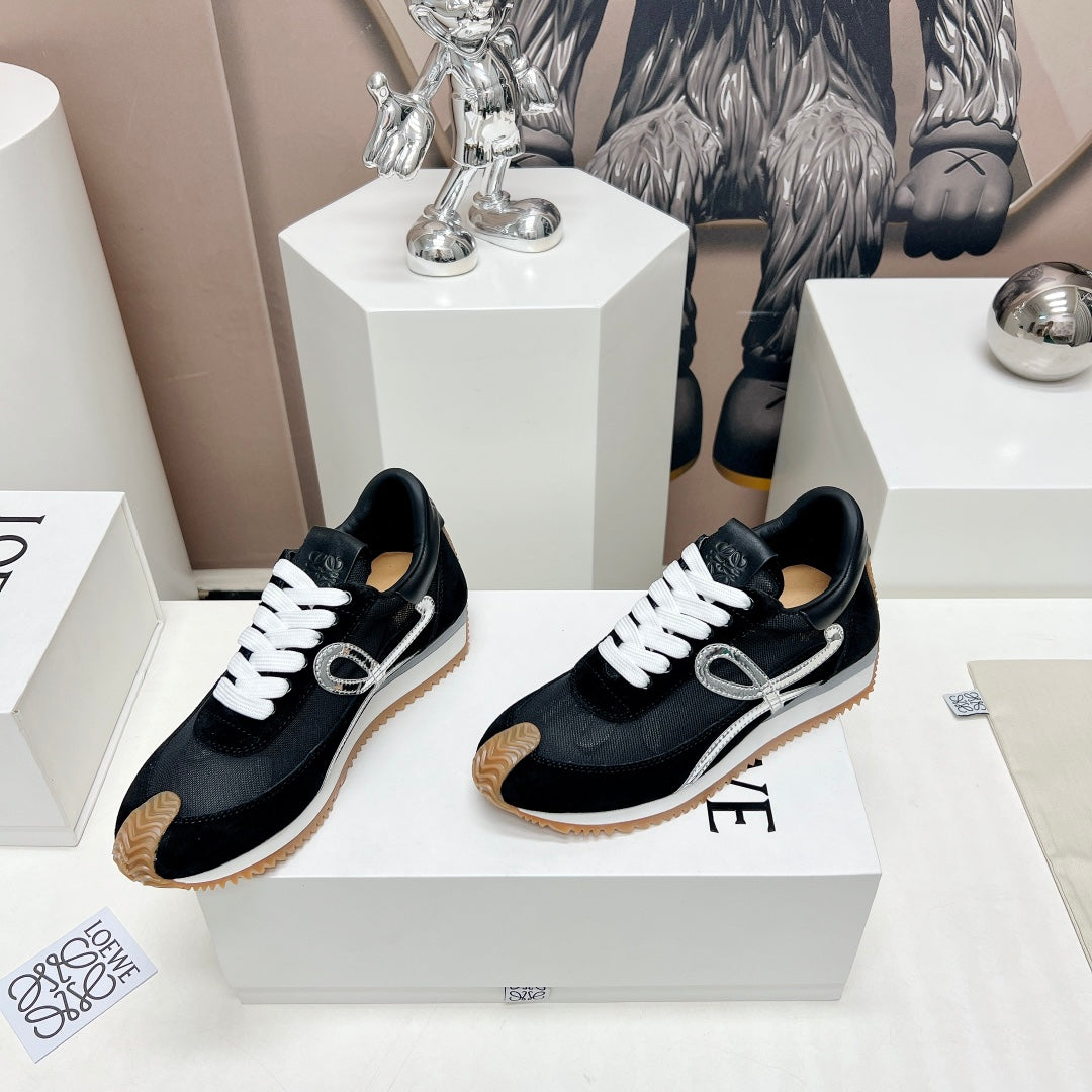 FLOW RUNNER SNEAKER IN BLACK SUEDE AND SHEEPSKIN、mysite、Cacoeks