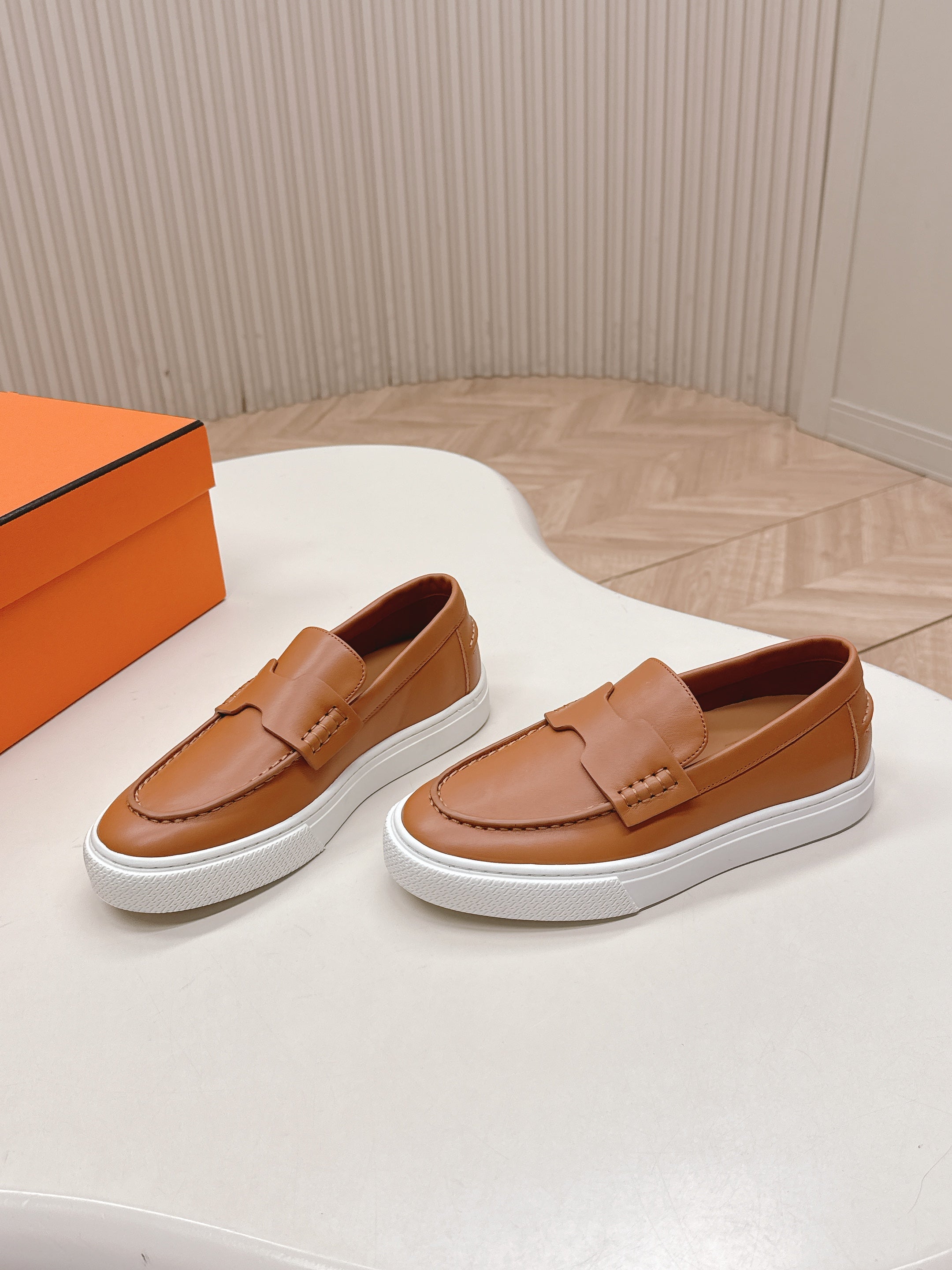 HM 25S SLIP-ON IN BROWN LAMBSKIN、mysite、Cacoeks
