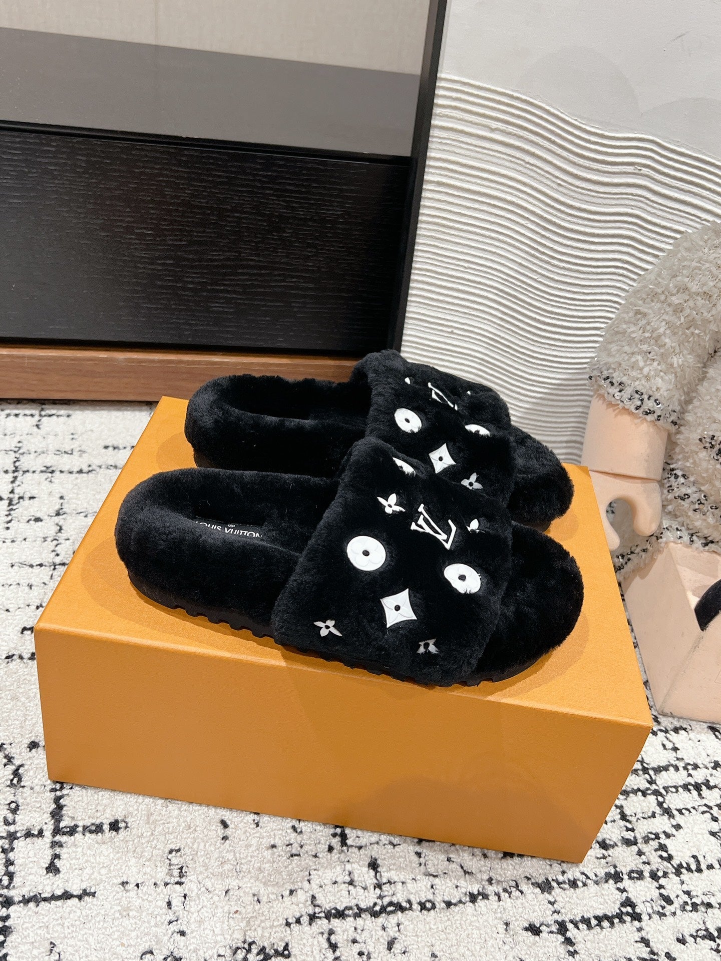 SLIPPER IN BLACK WOOL、mysite、Cacoeks