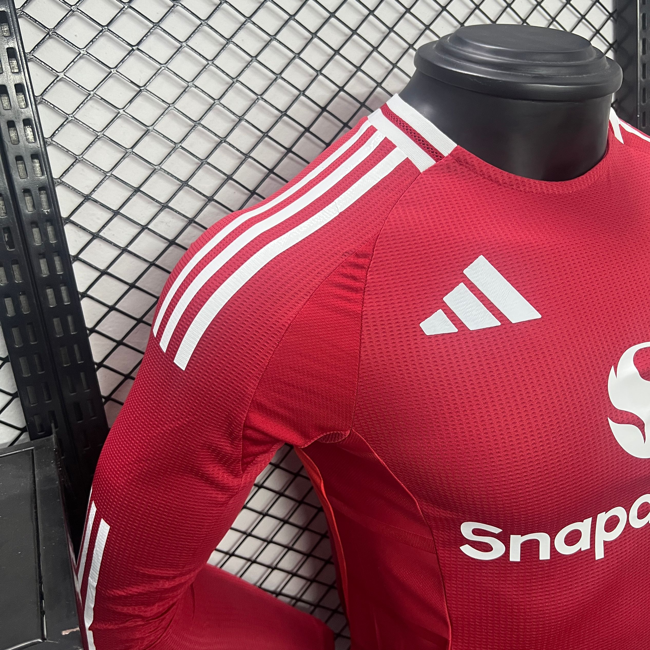 ManixJersey.com | Manchester United 24-25 Home Long Sleeve Jersey - Player Version -Customize Name, Number and Patch | Worldwide Shipping