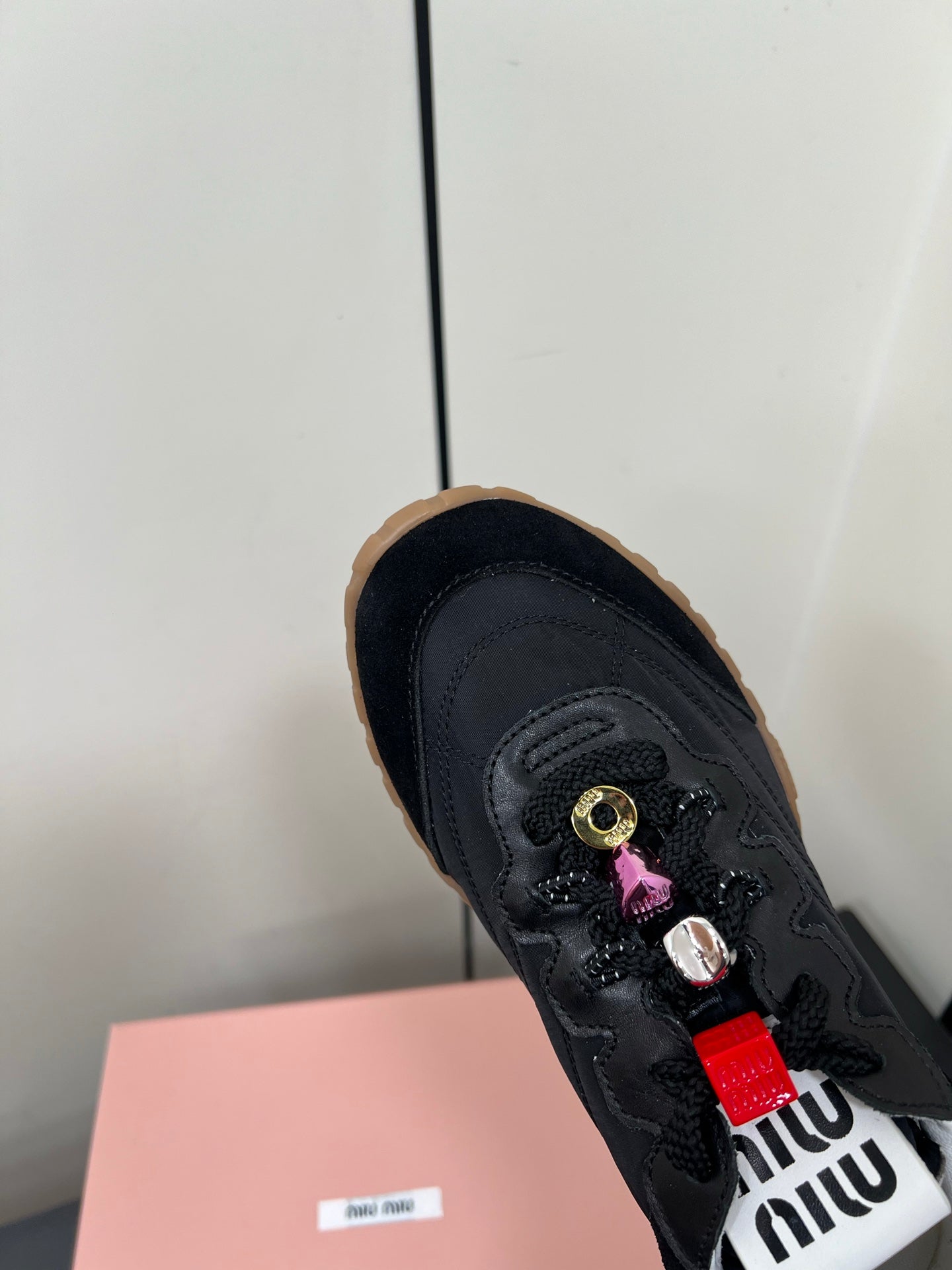 TYRE SNEAKERS IN BLACK TECHNICAL FABRIC AND SUEDE WITH STICKER、mysite、Cacoeks