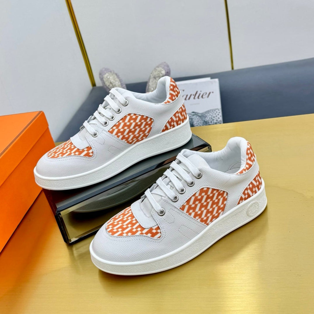 FREE SNEAKER IN WHITE CALFSKIN AND "H EN BIAIS" ORANGE CANVAS、mysite、Cacoeks