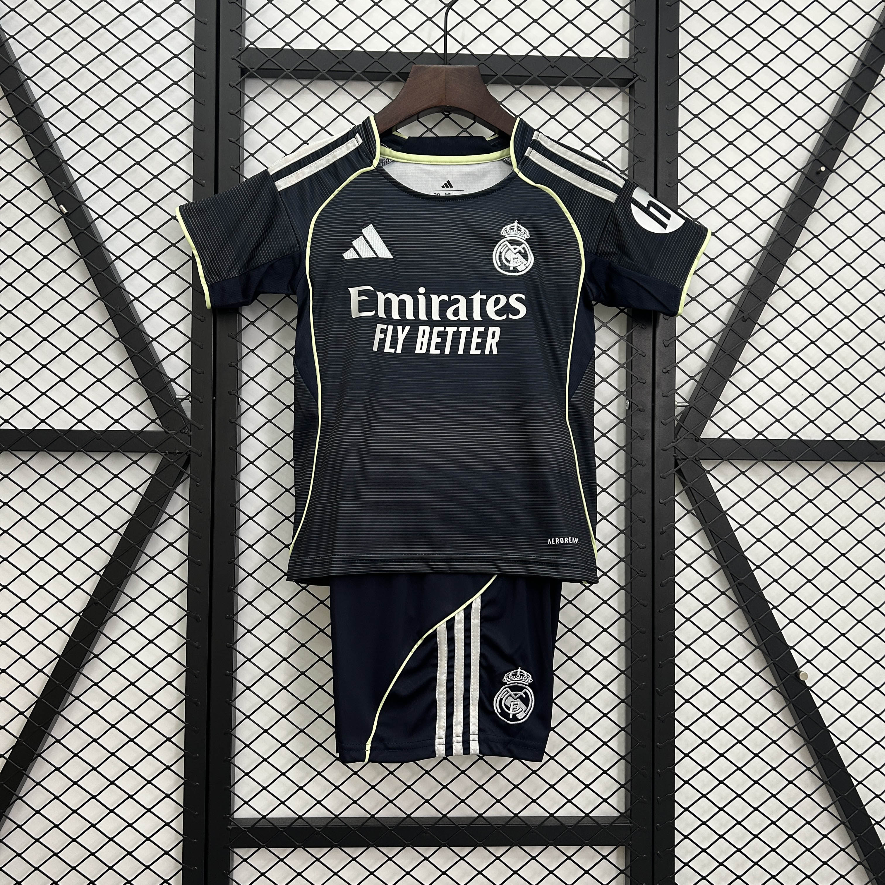 2025/2026 Real Madrid Away Football Shirt 1:1 Thai Quality Kids Size:football jersey mysite: unitedjerseyfootball 邓江浪:football