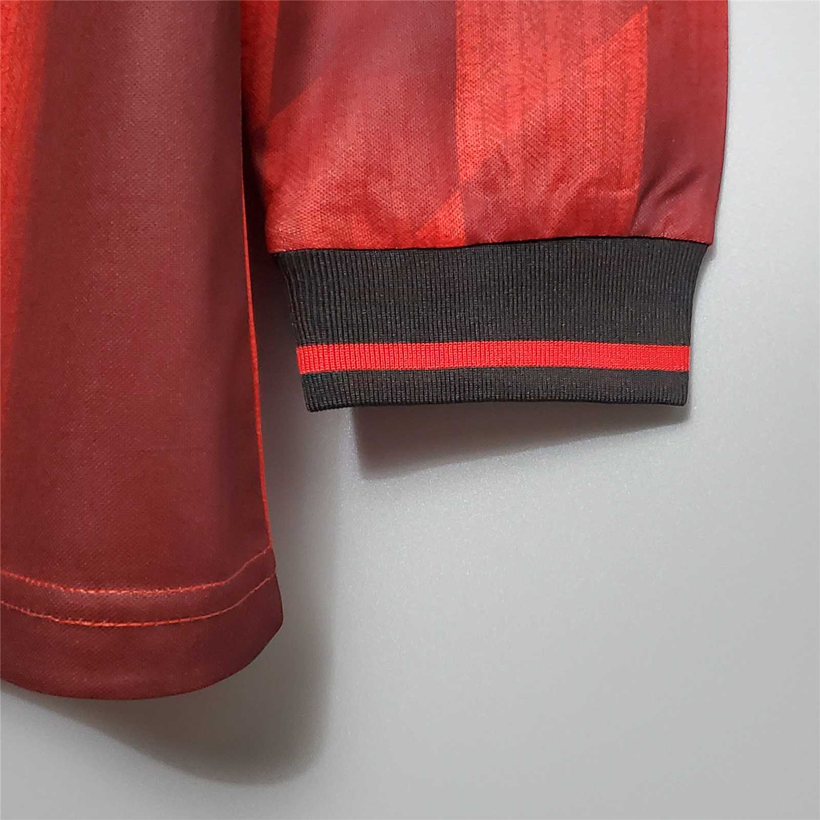 ManixJersey.com | Retro Manchester United 96-97 Home Long Sleeve Jersey -Customize Name, Number and Patch | Worldwide Shipping