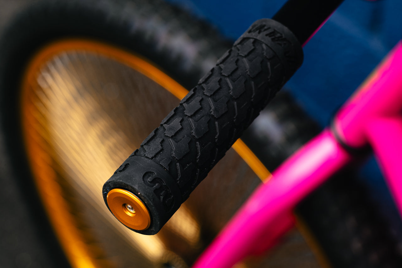 State Bicycle Co. x Run The Jewels - Grips、mySite、bearsvspackers