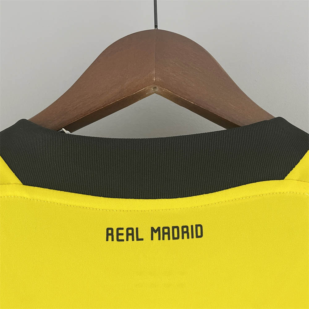 2011/2012 Retro Real Madrid Goalkeeper Yellow:football jersey mysite: unitedjerseyfootball 邓江浪:football
