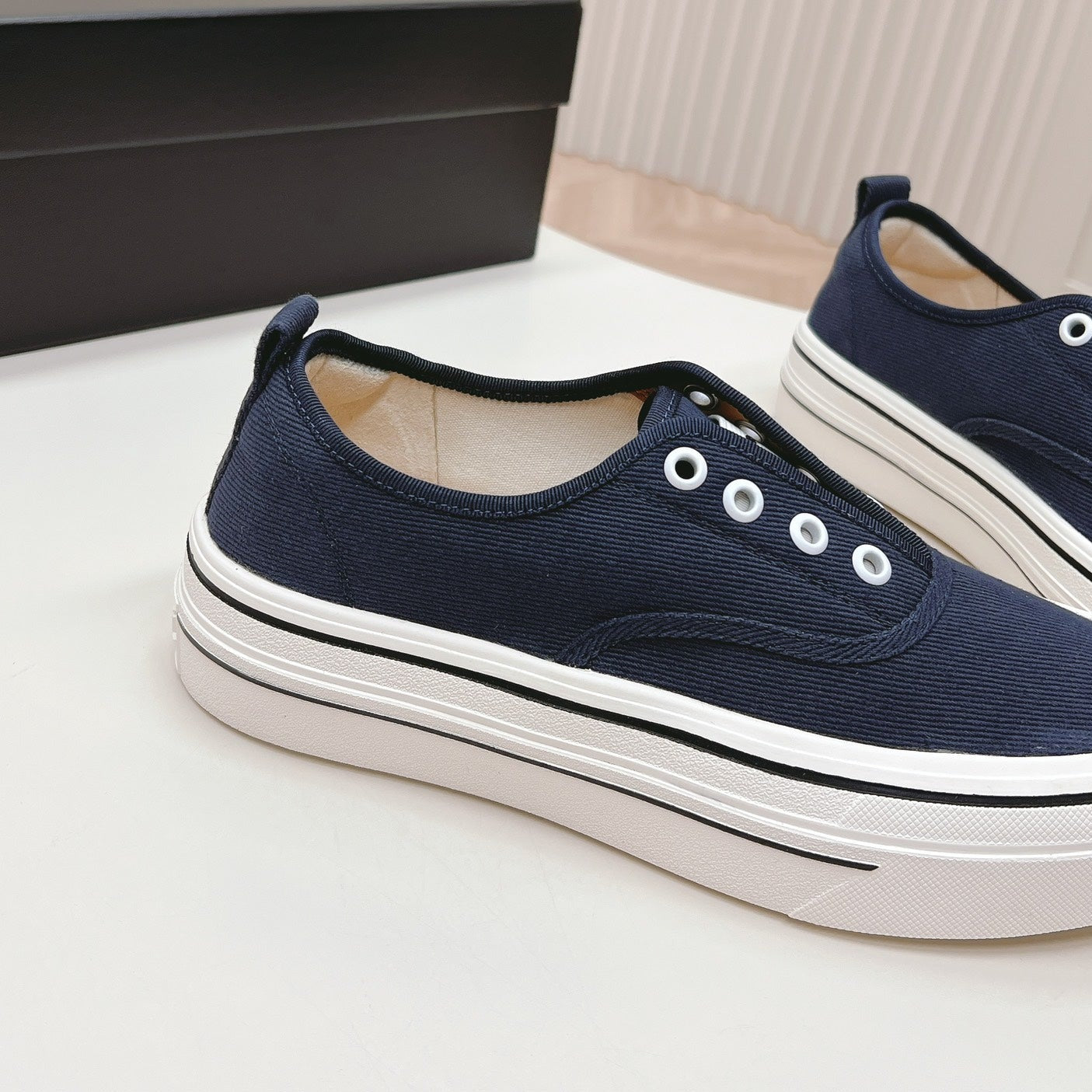 Double C Platform Biscuit Shoes Fabric Navy Blue、mysite、Cacoeks