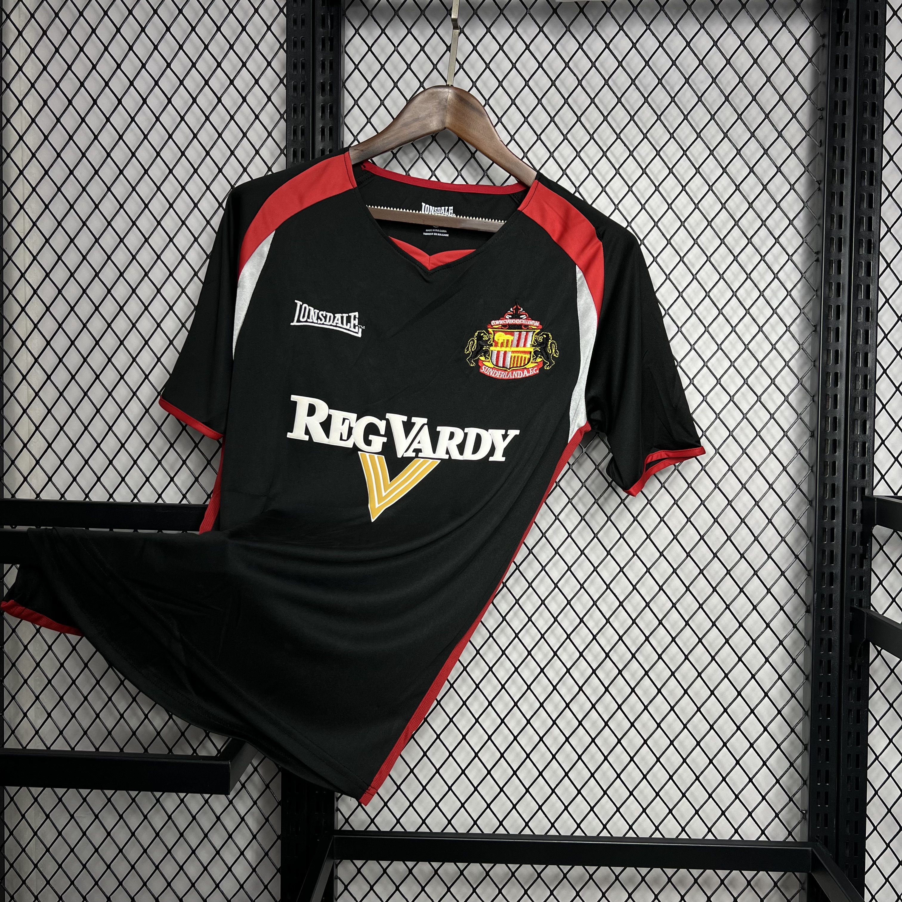 Higojerseys-Retro Sunderland 2005-06 Away Jersey