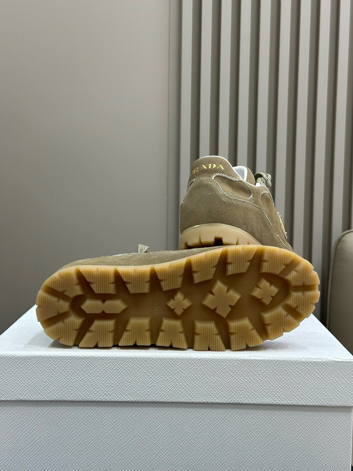 PRA TRAIL FADED SUEDE SNEAKERS LIGHT BROWN、mysite、Cacoeks