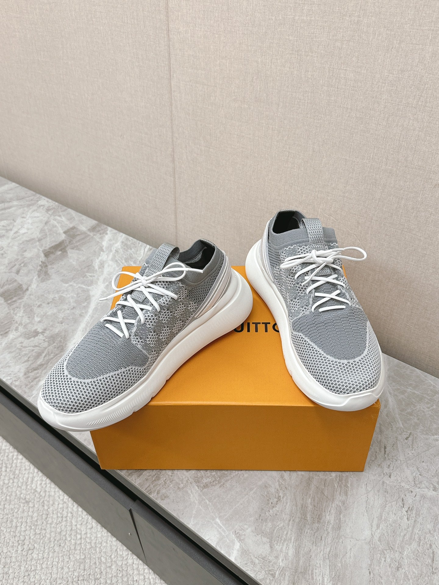 SNEAKERS IN DOVE GRAY DAMIER ELASTIC FABRIC、mysite、Cacoeks