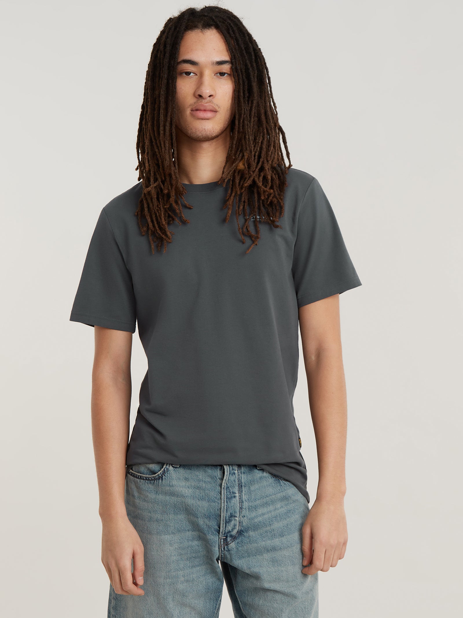 Slim Base T-Shirt