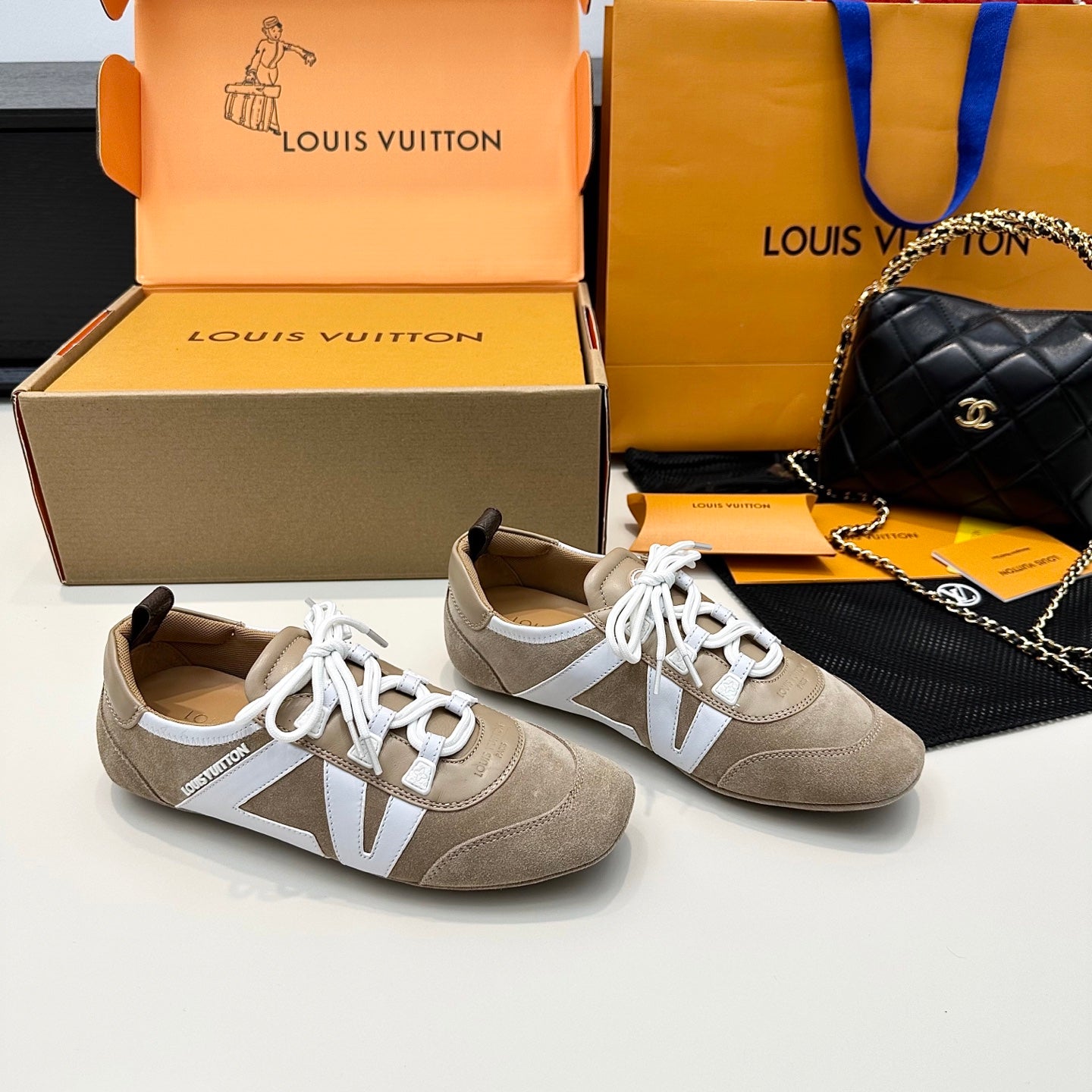 SNEAKERINA TRAINERS IN BROWN AND WHITE SUEDE、mysite、Cacoeks