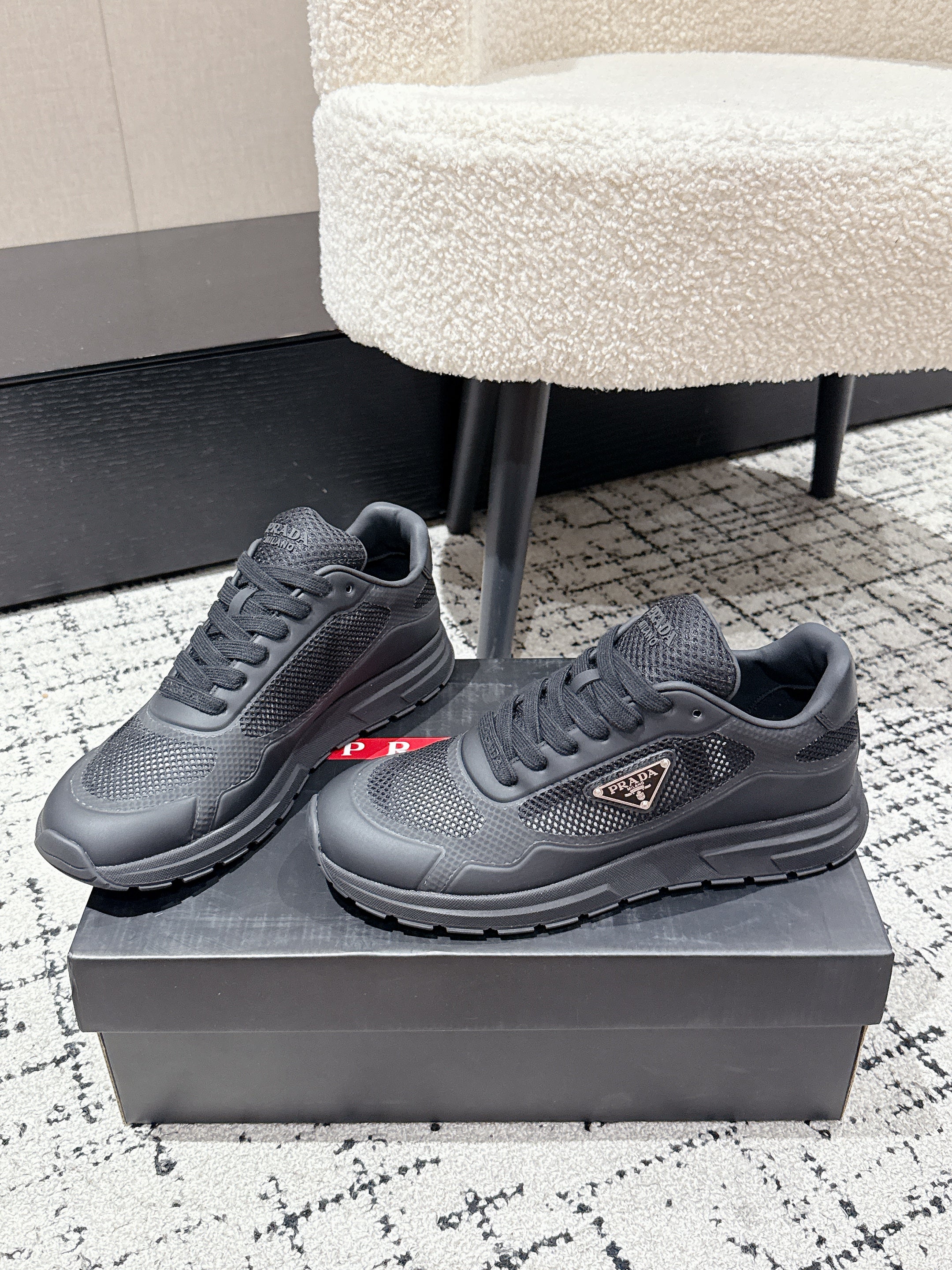 PRADA 25S MEN SNEAKERS IN BLACK CANVAS、mysite、Cacoeks