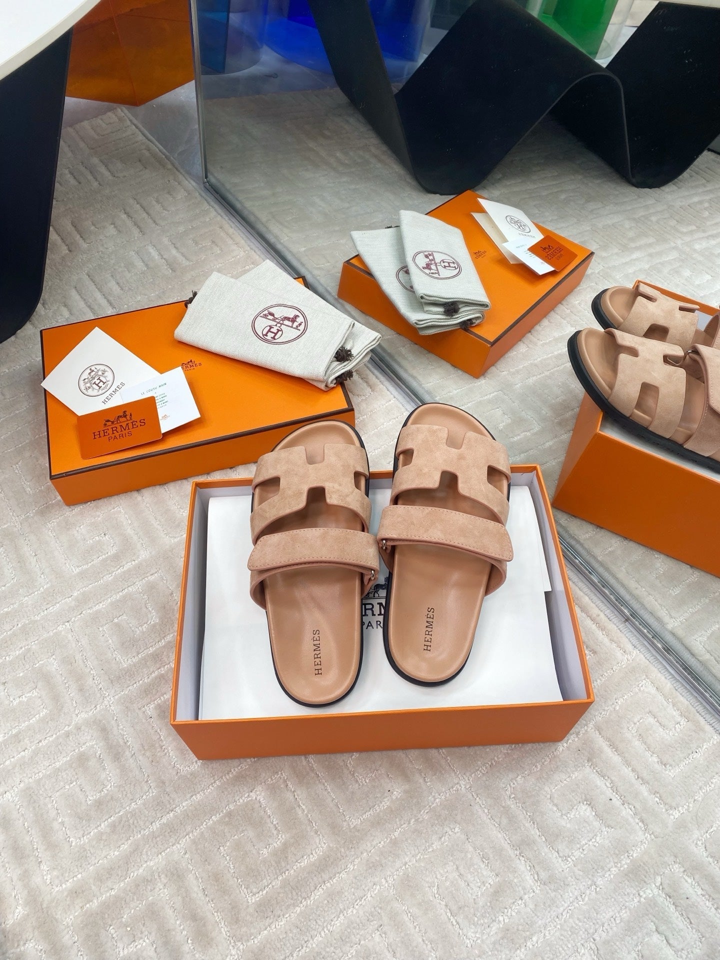 HM CHYPRE SANDALS IN DARK BEIGE SUEDE、mysite、Cacoeks