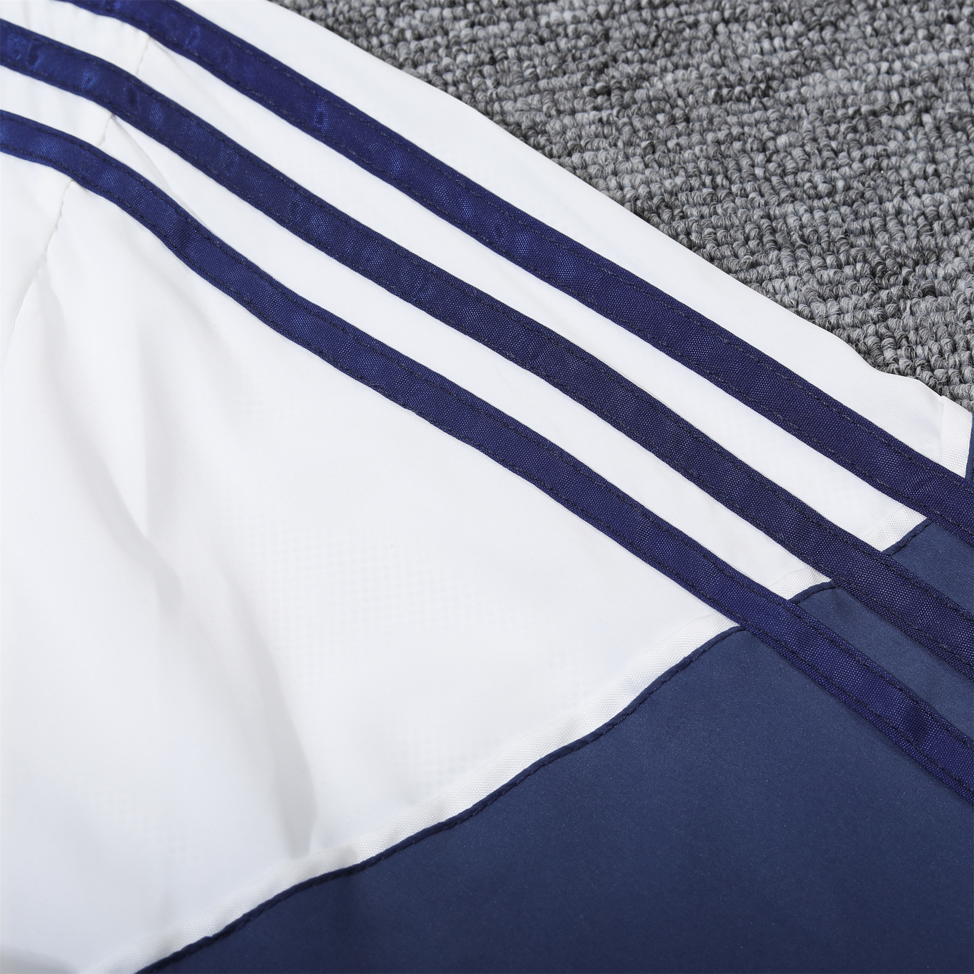 JerseysGala.com | Real Madrid 24-25 White Hooded Windbreaker - Player Version -Customize Name, Number and Patch | Worldwide Shipping