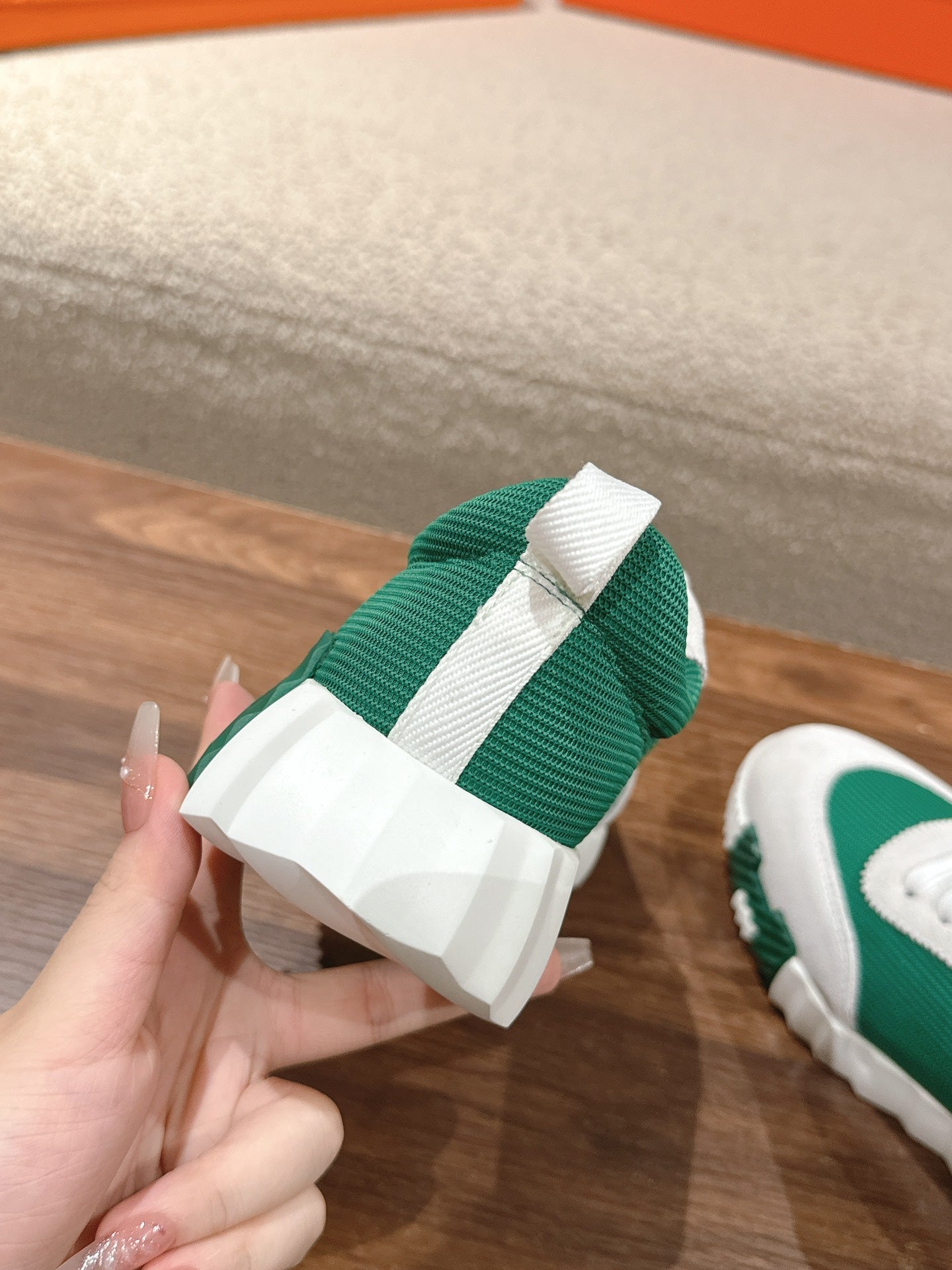 MAINLAND SNEAKER IN PALE GRAY SUEDE AND FOREST GREEN BREATHABLE MESH FABRIC、mysite、Cacoeks