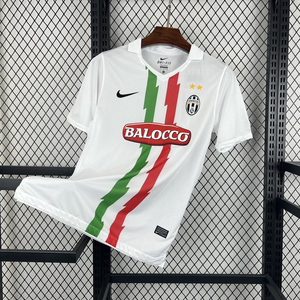 GlobeJersey-Retro Juventus 2010-11 Away Jersey