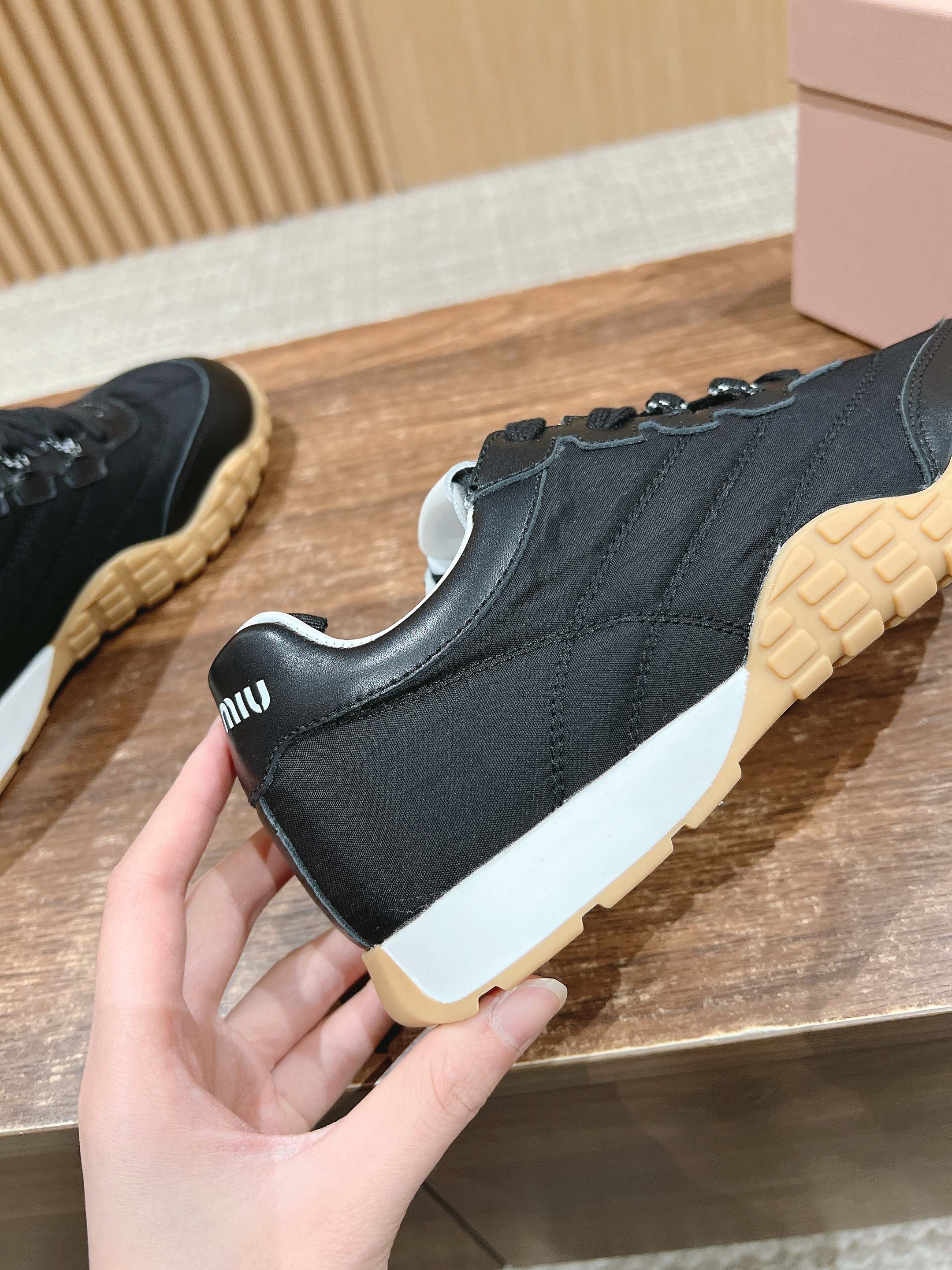 RUNNING SNEAKERS IN BLACK LAMBSKIN AND FABRIC ANTI-SLIP RUBBER SOLE、mysite、Cacoeks