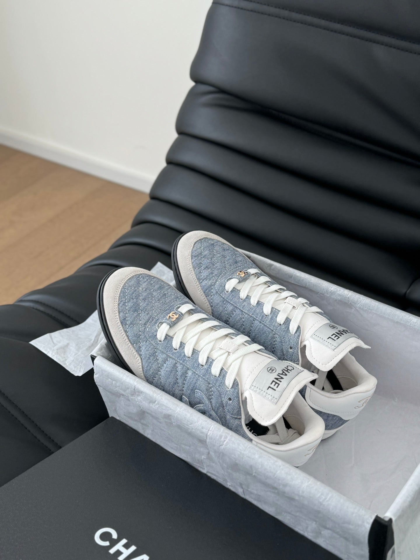 CC SNEAKER IN LIGHT BLUE MIX WHITE EMBROIDERED LAMBSKIN、mysite、Cacoeks